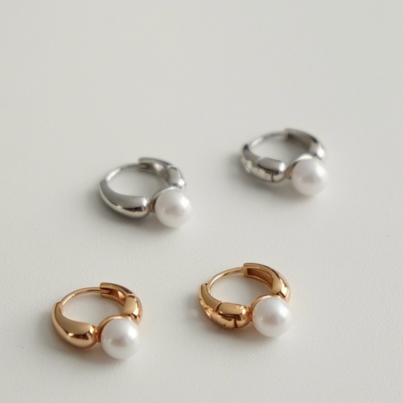 💛Minimal gold plated hoop earrings - Picture 3 of 4